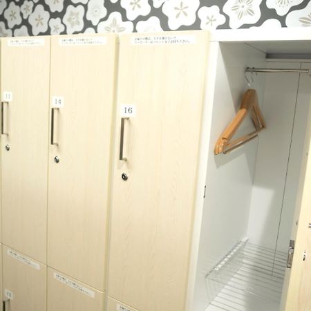 Capsule Hotel Hatagoya Токио Экстерьер фото